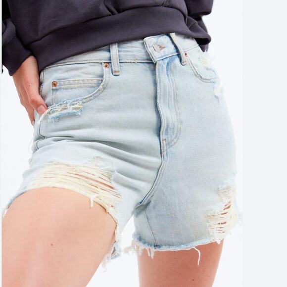 Dr. Denim Cutoff Denim Short Size 30 Distressed High Rise Light Wash Rigid NEW - Picture 9 of 10